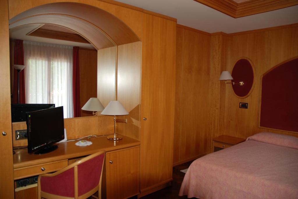 Al Giardino Hotell Fanna Rom bilde